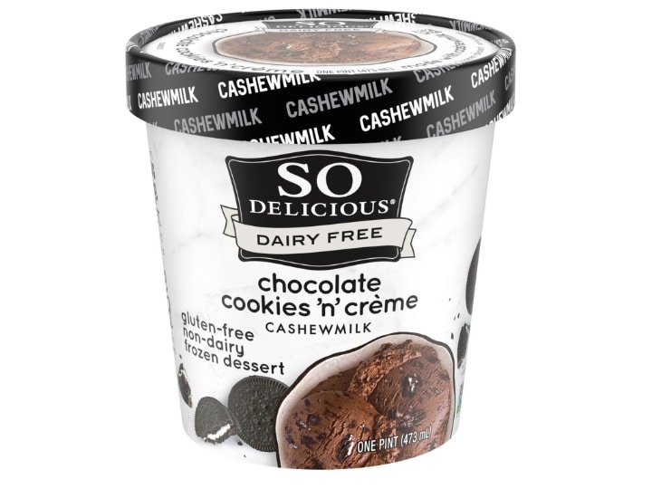 An image of So Delicious's Chocolate Cookies n'Creme cashewmilk ice cream on a white background.